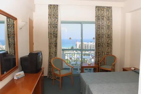 Antigoni Hotel in Leoforos Protara-Cavo Greco, foto 26