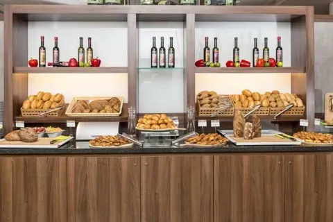 Holiday Inn Express Bremen Airport foto 11