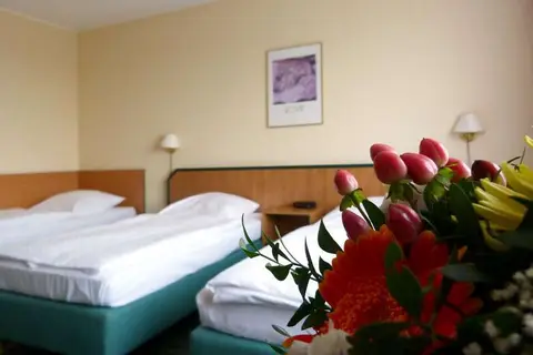 Hotel Berlin Lichtenberg in Berlijn — foto 13
