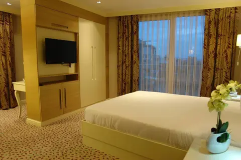 Le Mirage Hotel in Fatih