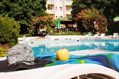 Hotel Ljuljak in Люляк — foto 17