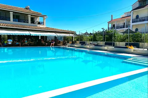 Bruskos Hotel & Suites in Agios Georgios, foto 7