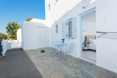 Pyrgaki Hotel in Παροικιά — foto 23