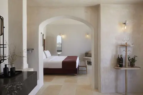 White Pearl Cavalieri in Δημοτική Ενότητα Θήρας — foto 17
