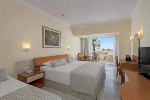 Sun Beach Resort in Ialysos — foto 7