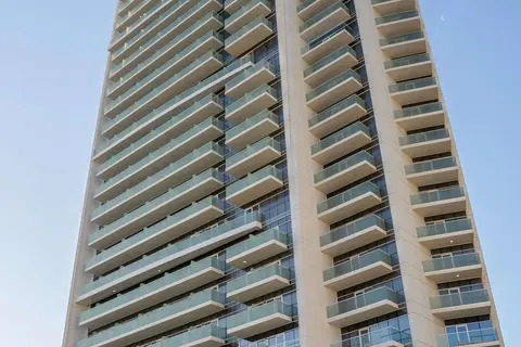 Radisson Hotel Dubai DAMAC Hills in Dubai