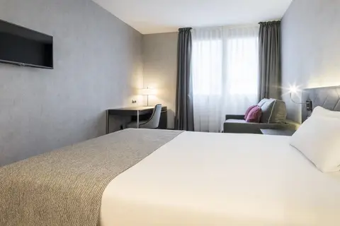 Hotel ILUNION Bel Art in Barcelona — foto 2