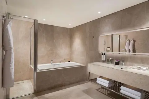 Crowne Plaza Istanbul Ortakoy Bosphorus in Beşiktaş — foto 12