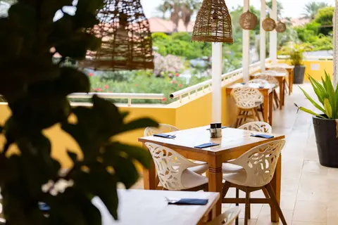 Bayside Boutique Hotel Curacao in restaurant pictures — foto 23