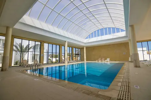TMK Marine Beach in المقارسة — foto 7