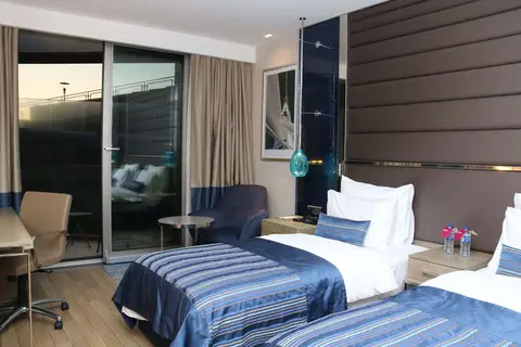 Crowne Plaza Istanbul Florya in Bakırköy — foto 18