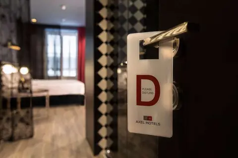 Axel Hotel Madrid in Madrid — foto 12