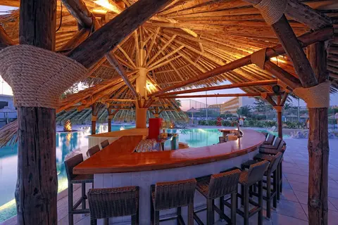 Aphrodite Beach Club in Δημοτική Ενότητα Γουβών — foto 28