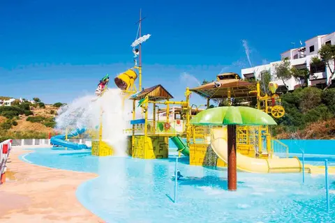 Carema Club Resort in es Mercadal — foto 4