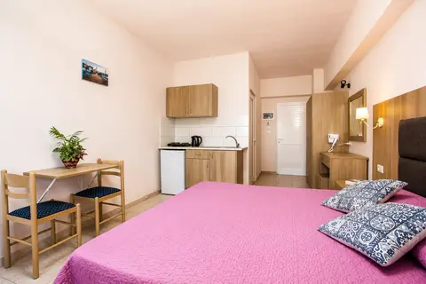 Sun & Sea studios & appartementen in Φαληράκι — foto 6