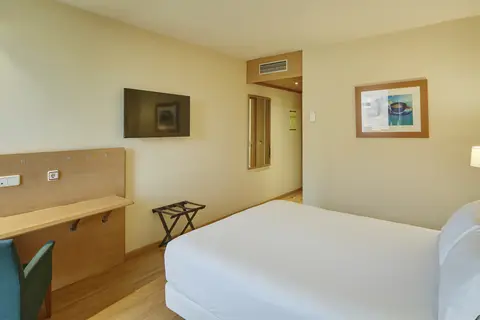 Sercotel Porta Barcelona in Sant Just Desvern — foto 15