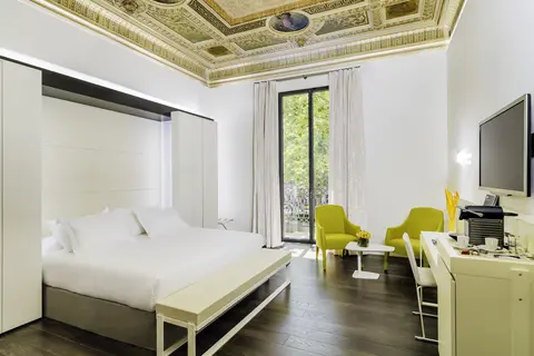 H10 Urquinaona Plaza in Barcelona — foto 25