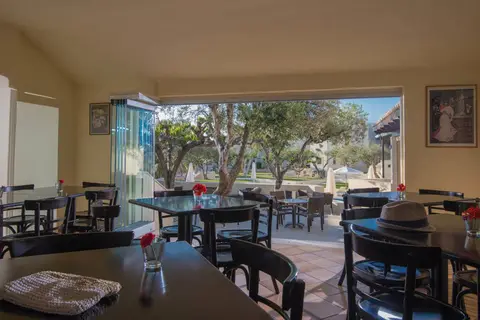 Ourania Apartments in Δημοτική Ενότητα Γουβών — foto 29