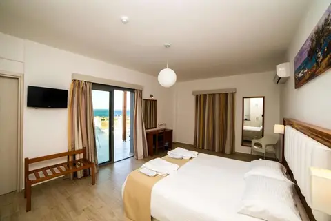 Kefalos Beach Tourist Village in Paphos — foto 16