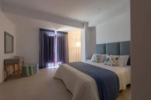 Mar 'n' Mar Crown Hotel and Suites in Δημοτική Ενότητα Θήρας — foto 18