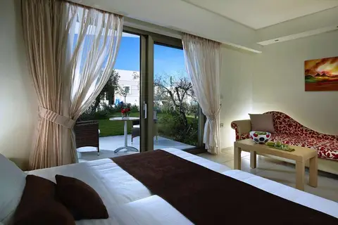The Royal Blue Resort & Spa in Panormos — foto 11