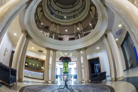 Astoria Tbilisi Hotel in Tbilisi — foto 9