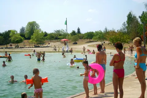 Camping 3 Lacs Du Soleil in Trept — foto 18