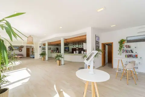 Beach Club Hotel in es Mercadal — foto 14