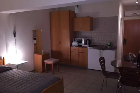 Vrachia Beach Hotel & Suites in Kissonerga — foto 6