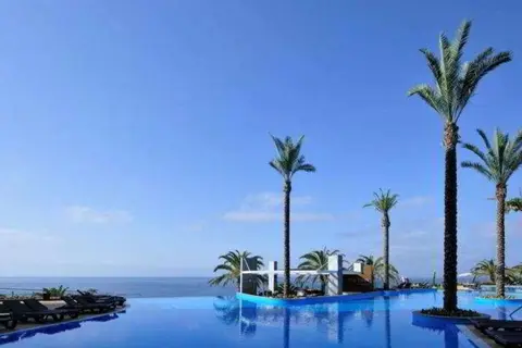 Pestana Promenade in Funchal