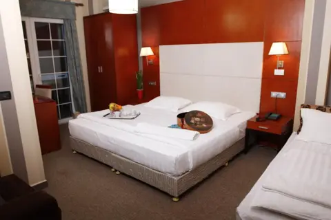 Bel Conti Hotel in Durres — foto 13