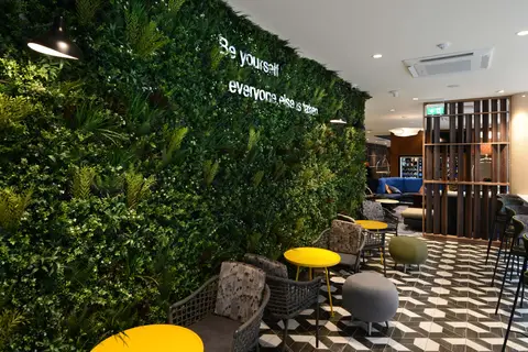 Travelodge Plus Dublin City Centre in Dublin — foto 3