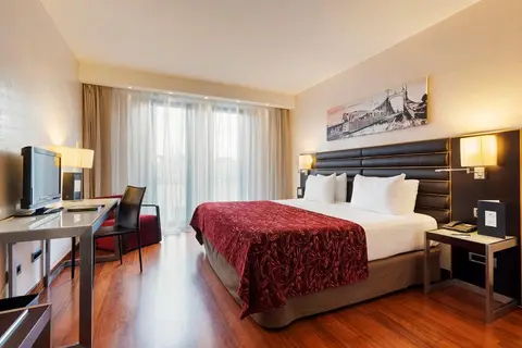 Roombach Hotel Budapest Center in Boedapest — foto 8