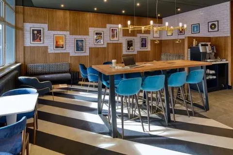 THE Darmstadt foto 3