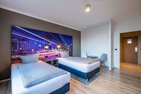 Hotel Berlin Lichtenberg in Berlijn — foto 24