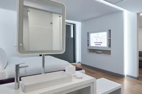 YOTELAIR Istanbul Airport (Airside) in İstanbul — foto 12