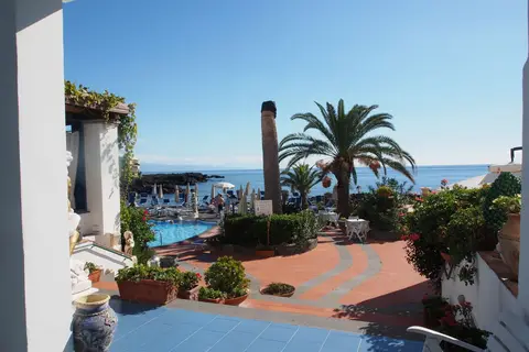Hotel Arathena Rocks in Giardini-Naxos — foto 3