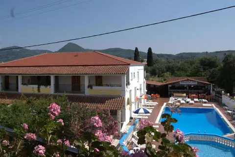 Leftis Romantica in Δημοτική Ενότητα Μελιτειέων — foto 2