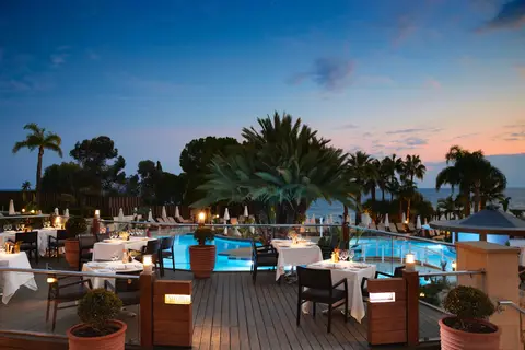 Mediterranean Beach Hotel in Agios Tychonos — foto 11