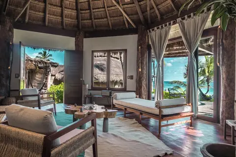 Delek Tulum in Cancún — foto 24