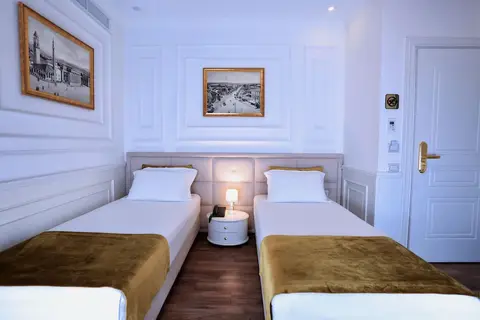 Eler Hotel in Tirana — foto 20