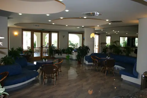 Hotel Scoglio del Leone in Zambrone — foto 10