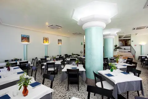Hotel Tropical in Rome — foto 18