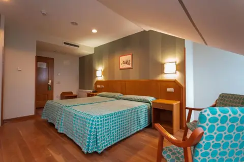 Hotel Astures in Oviedo — foto 13