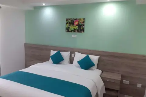 TJ Boutique in Wied il-Għajn — foto 9