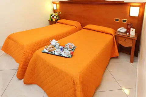 Buono Hotel in Napels — foto 23