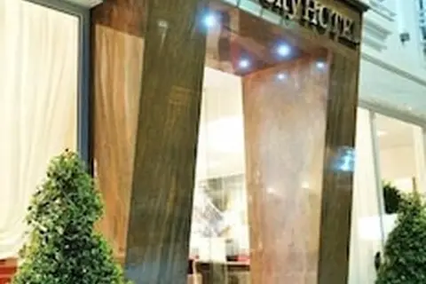 Golden City in Tirana — foto 11
