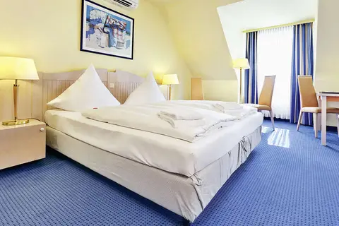 Tryp by Wyndham Lubeck Aquamarin Hotel in Lübeck — foto 26