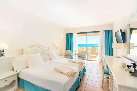 Iberostar Waves Playa Gaviotas in Las Gaviotas — foto 19
