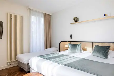 Champs Elysee Friedland in Parijs, foto 6